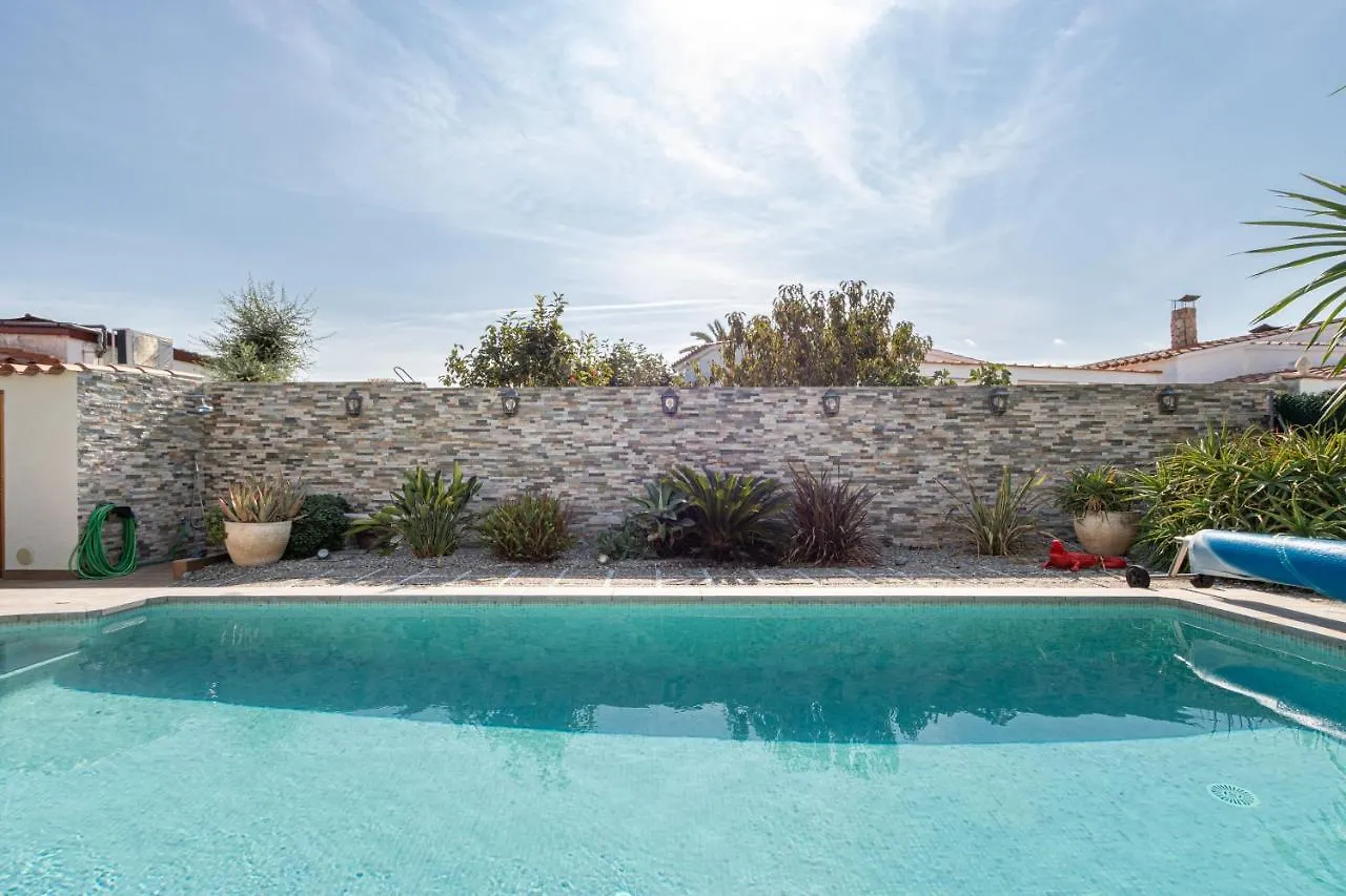 Apart-Rent Villa Alberes Empuriabrava 0*,  Spanien