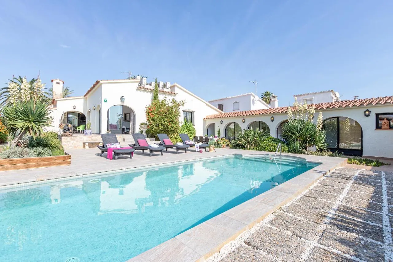 Apart-Rent Villa Alberes Empuriabrava 0*,  Spain