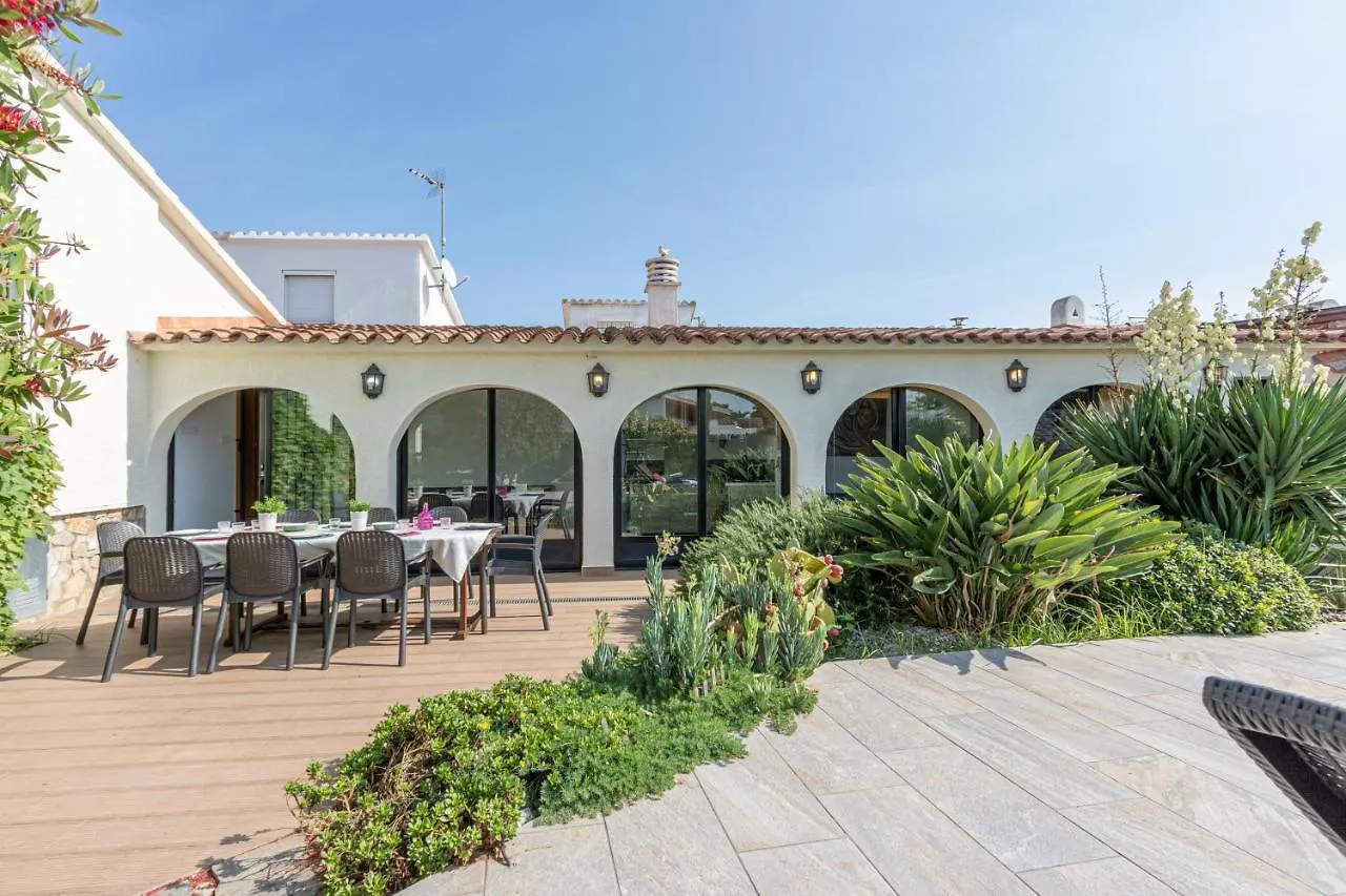 Apart-Rent Villa Alberes Empuriabrava Spanien