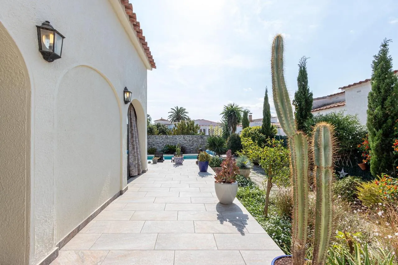 Apart-Rent Villa Alberes Empuriabrava